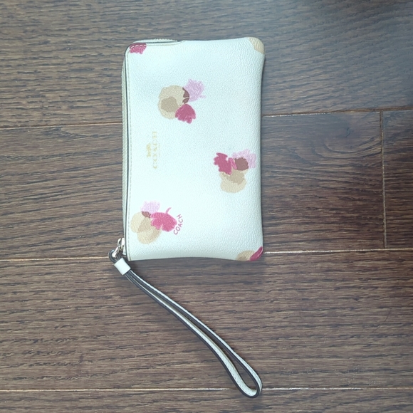 Coach Wristlet - Picture 1 of 4